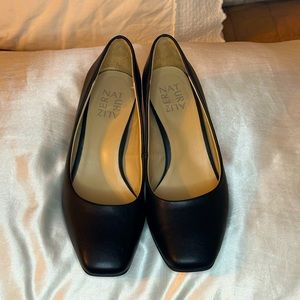 Naturalizer Warner Pump, Black Synthetic, Size 6 Medium, Used: Like New